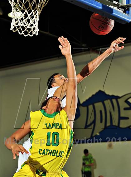 Thumbnail 3 in American Fork vs. Tampa Catholic (MaxPreps Holiday Classic) photogallery.