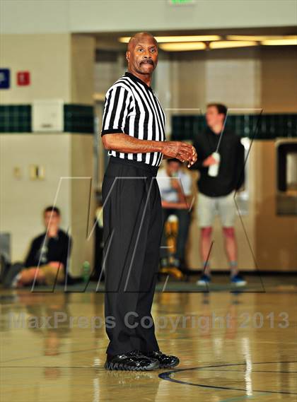Thumbnail 2 in American Fork vs. Tampa Catholic (MaxPreps Holiday Classic) photogallery.