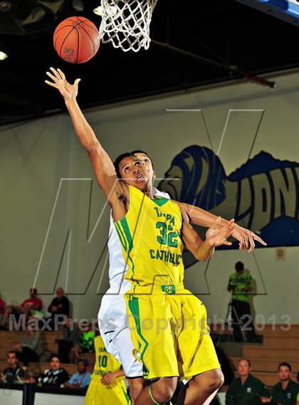 Thumbnail 3 in American Fork vs. Tampa Catholic (MaxPreps Holiday Classic) photogallery.