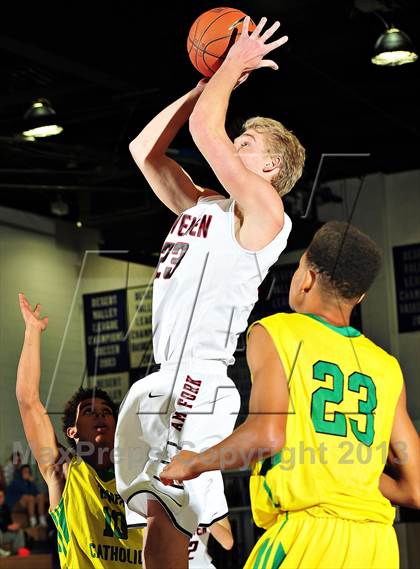 Thumbnail 2 in American Fork vs. Tampa Catholic (MaxPreps Holiday Classic) photogallery.