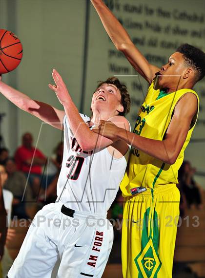 Thumbnail 1 in American Fork vs. Tampa Catholic (MaxPreps Holiday Classic) photogallery.