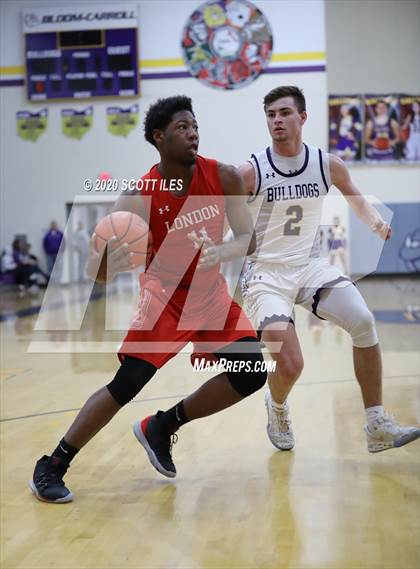 Thumbnail 2 in London vs Bloom Carroll (OHSAA D2 Sectional Final) photogallery.