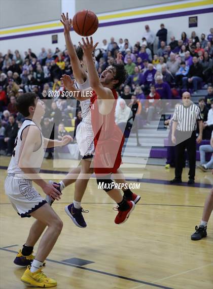 Thumbnail 3 in London vs Bloom Carroll (OHSAA D2 Sectional Final) photogallery.