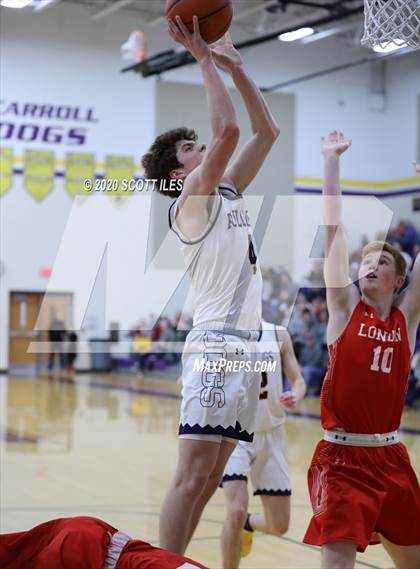 Thumbnail 1 in London vs Bloom Carroll (OHSAA D2 Sectional Final) photogallery.