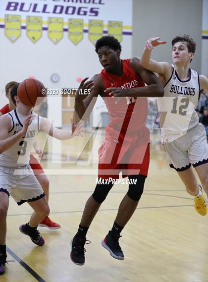 Thumbnail 1 in London vs Bloom Carroll (OHSAA D2 Sectional Final) photogallery.