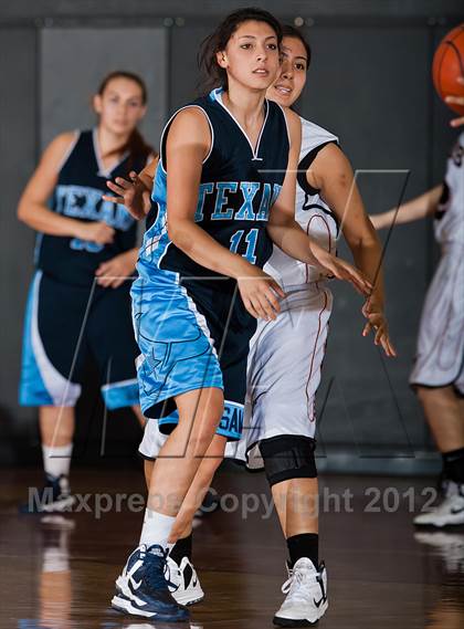 Thumbnail 3 in Sam Rayburn @ Dobie (McDonald's Texas Invitational) photogallery.