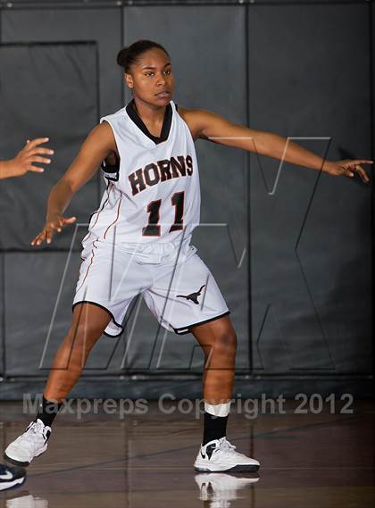 Thumbnail 2 in Sam Rayburn @ Dobie (McDonald's Texas Invitational) photogallery.