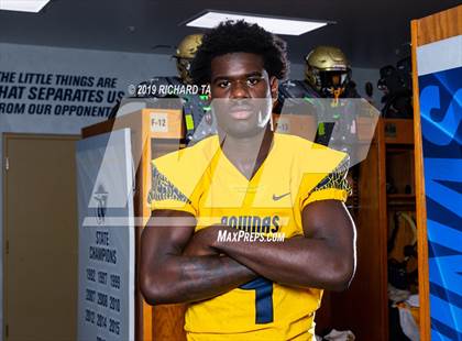 Thumbnail 3 in St. Thomas Aquinas (Preseason Photo Shoot) photogallery.