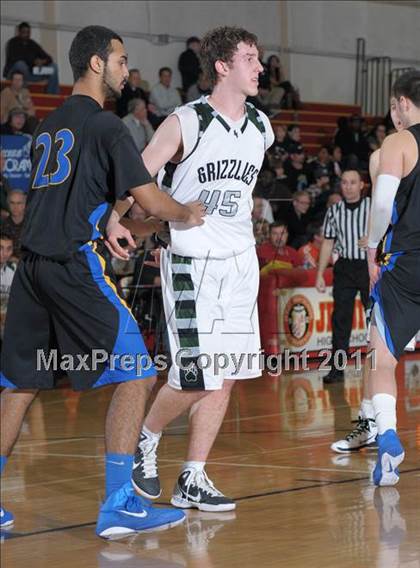 Thumbnail 3 in Granite Bay vs. Newark Memorial (Father Kelly Tribute) photogallery.