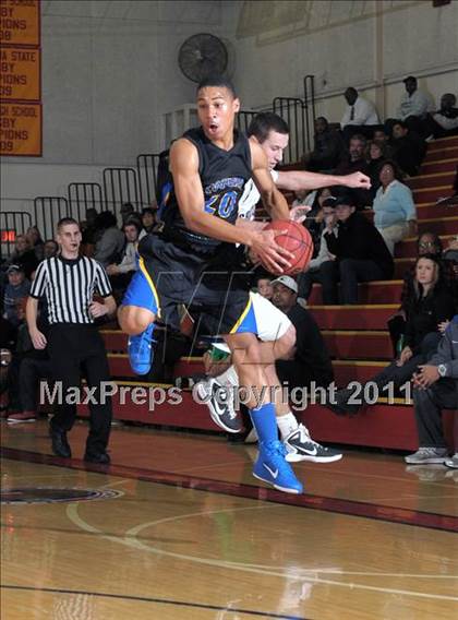 Thumbnail 2 in Granite Bay vs. Newark Memorial (Father Kelly Tribute) photogallery.