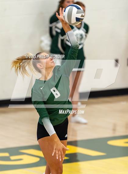 Thumbnail 2 in York @ Gretna (NSAA District B-4 Final) photogallery.