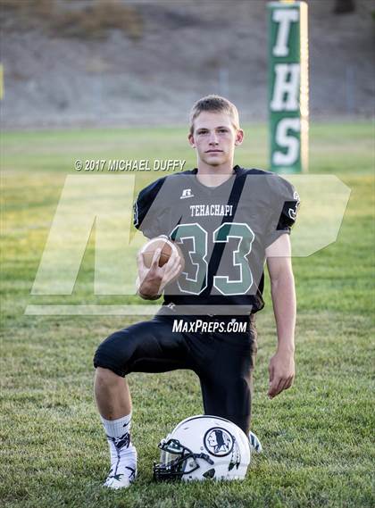 Thumbnail 3 in Tehachapi (Varsity Team & Indvidual) photogallery.