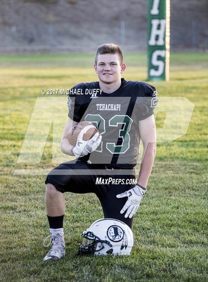 Thumbnail 3 in Tehachapi (Varsity Team & Indvidual) photogallery.