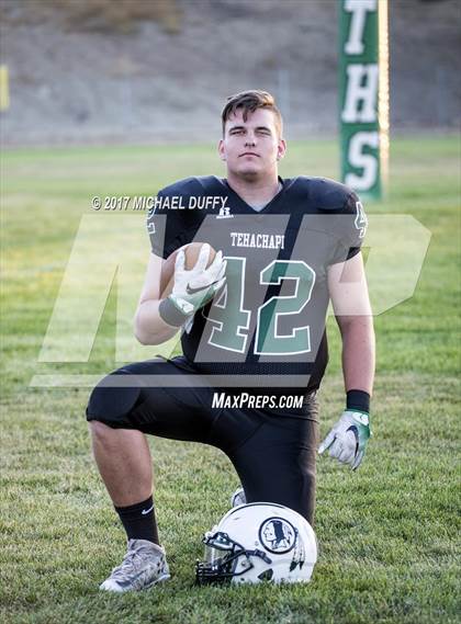Thumbnail 2 in Tehachapi (Varsity Team & Indvidual) photogallery.