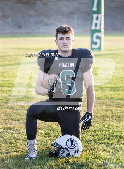 Thumbnail 3 in Tehachapi (Varsity Team & Indvidual) photogallery.