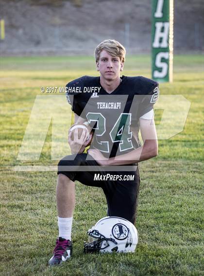 Thumbnail 1 in Tehachapi (Varsity Team & Indvidual) photogallery.