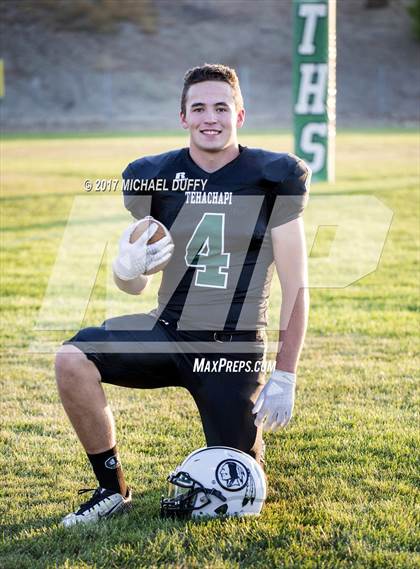 Thumbnail 1 in Tehachapi (Varsity Team & Indvidual) photogallery.