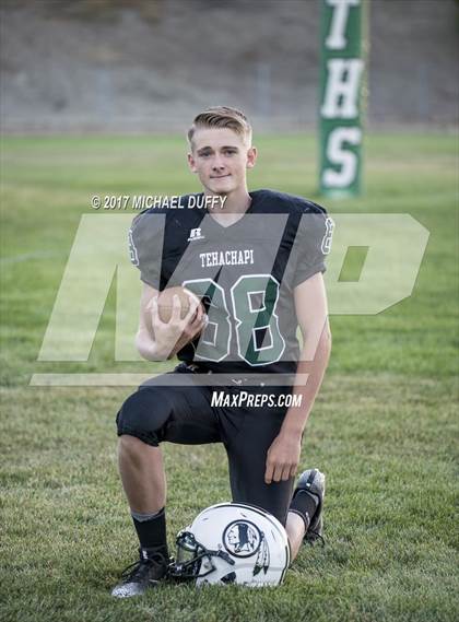 Thumbnail 3 in Tehachapi (Varsity Team & Indvidual) photogallery.