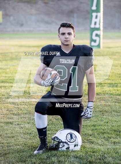 Thumbnail 1 in Tehachapi (Varsity Team & Indvidual) photogallery.