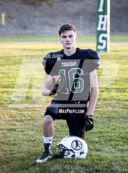 Thumbnail 3 in Tehachapi (Varsity Team & Indvidual) photogallery.