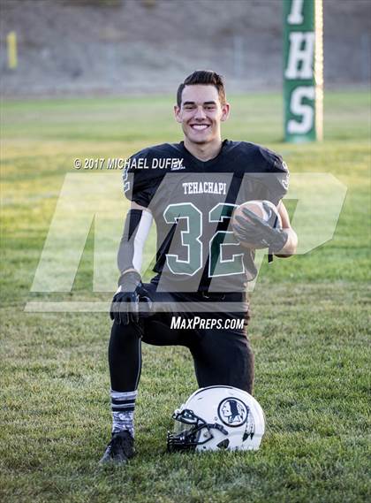 Thumbnail 2 in Tehachapi (Varsity Team & Indvidual) photogallery.