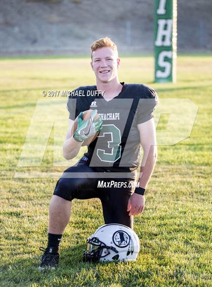 Thumbnail 3 in Tehachapi (Varsity Team & Indvidual) photogallery.