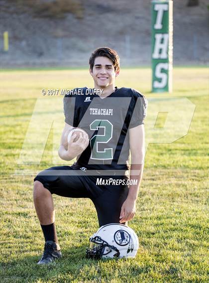 Thumbnail 2 in Tehachapi (Varsity Team & Indvidual) photogallery.