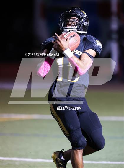 Thumbnail 1 in Cherokee Trail @ Arapahoe photogallery.