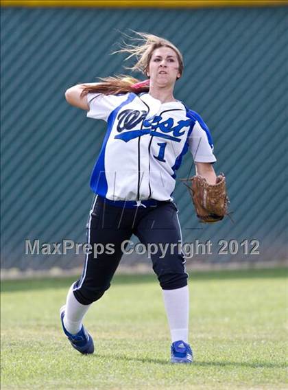 Thumbnail 1 in Hanford West @ Ridgeview (CIF CS D3 Final) photogallery.