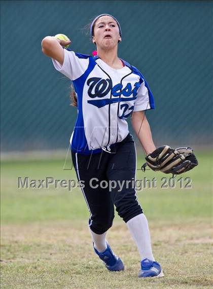 Thumbnail 3 in Hanford West @ Ridgeview (CIF CS D3 Final) photogallery.
