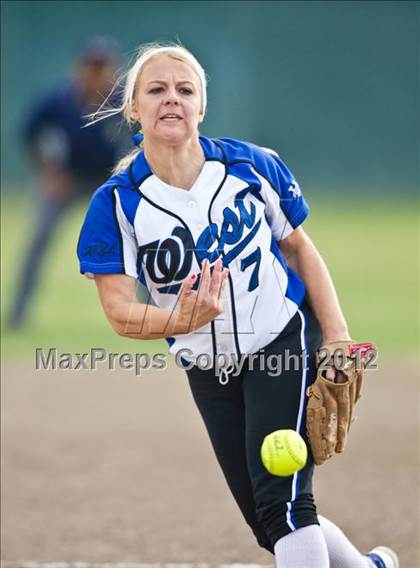 Thumbnail 3 in Hanford West @ Ridgeview (CIF CS D3 Final) photogallery.