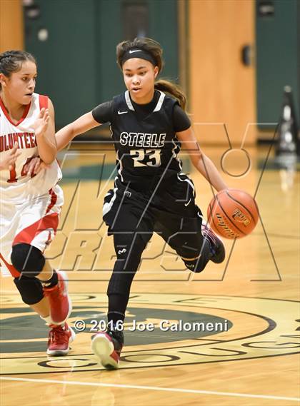 Thumbnail 2 in Steele vs Lee [Robert E.] (Cole High School) photogallery.