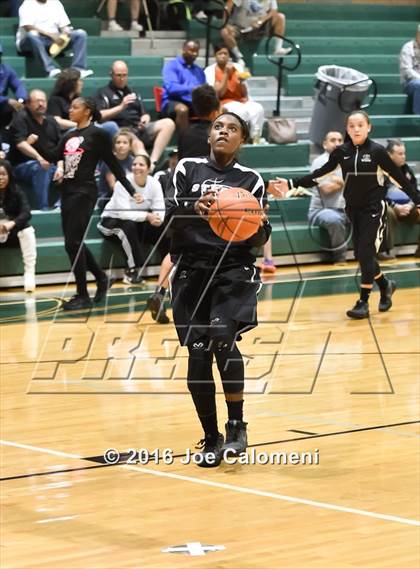 Thumbnail 1 in Steele vs Lee [Robert E.] (Cole High School) photogallery.