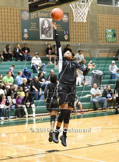 Thumbnail 1 in Steele vs Lee [Robert E.] (Cole High School) photogallery.