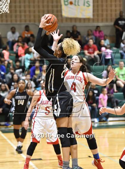 Thumbnail 1 in Steele vs Lee [Robert E.] (Cole High School) photogallery.