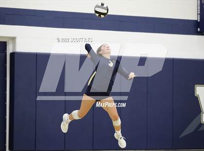 Thumbnail 1 in Circleville @ Teays Valley photogallery.