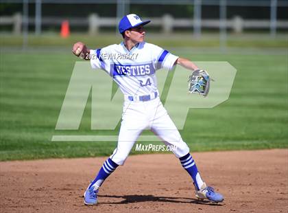 Thumbnail 1 in North Haven @ West Haven (SCC D1 Semifinal) photogallery.