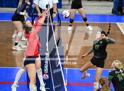 Thumbnail 1 in Fossil Ridge vs. Chaparral (CHSAA 5A Semi-Final) photogallery.