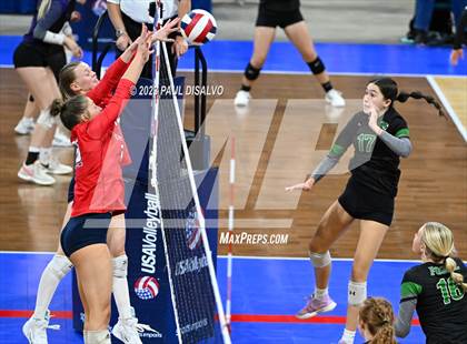 Thumbnail 3 in Fossil Ridge vs. Chaparral (CHSAA 5A Semi-Final) photogallery.