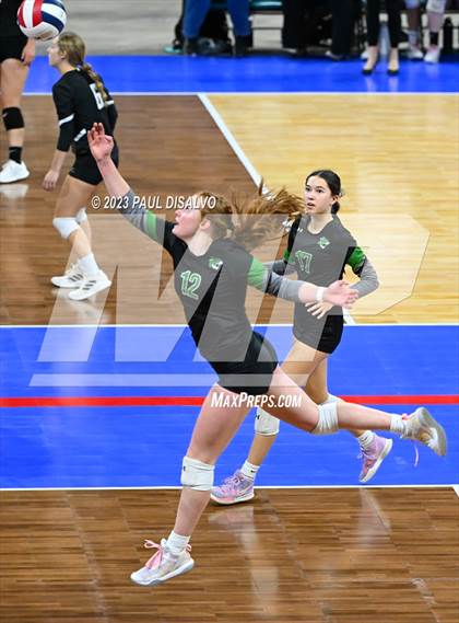 Thumbnail 2 in Fossil Ridge vs. Chaparral (CHSAA 5A Semi-Final) photogallery.