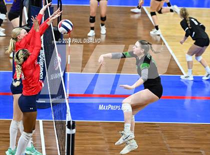 Thumbnail 2 in Fossil Ridge vs. Chaparral (CHSAA 5A Semi-Final) photogallery.