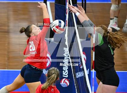 Thumbnail 2 in Fossil Ridge vs. Chaparral (CHSAA 5A Semi-Final) photogallery.