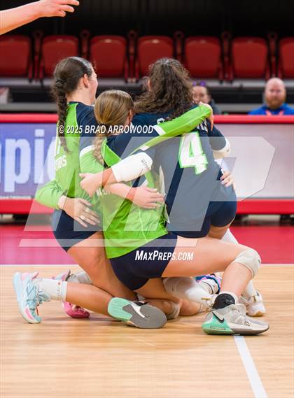 Thumbnail 2 in Green Level vs West Forsyth (NCHSAA 8A Final) photogallery.