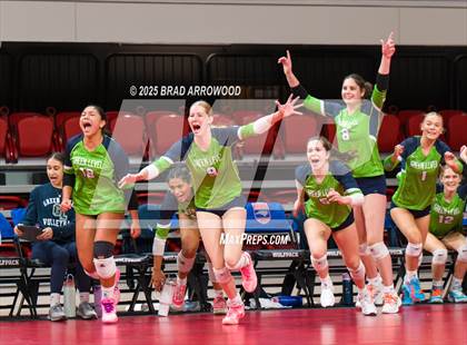 Thumbnail 3 in Green Level vs West Forsyth (NCHSAA 8A Final) photogallery.