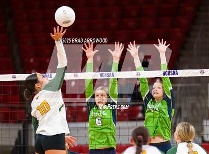 Thumbnail 3 in Green Level vs West Forsyth (NCHSAA 8A Final) photogallery.