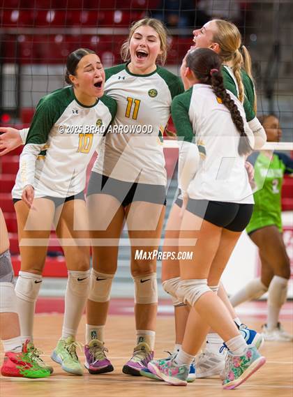 Thumbnail 2 in Green Level vs West Forsyth (NCHSAA 8A Final) photogallery.