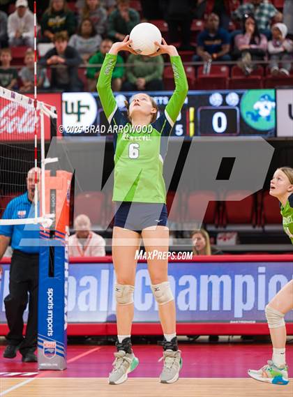 Thumbnail 1 in Green Level vs West Forsyth (NCHSAA 8A Final) photogallery.