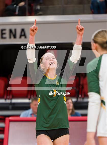 Thumbnail 2 in Green Level vs West Forsyth (NCHSAA 8A Final) photogallery.