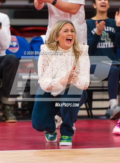 Thumbnail 2 in Green Level vs West Forsyth (NCHSAA 8A Final) photogallery.