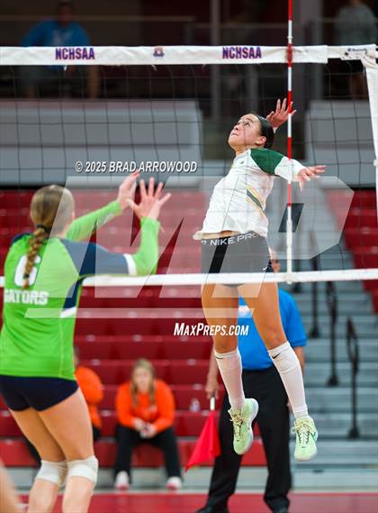 Thumbnail 1 in Green Level vs West Forsyth (NCHSAA 8A Final) photogallery.